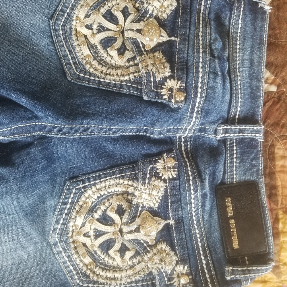 Demi conture capris